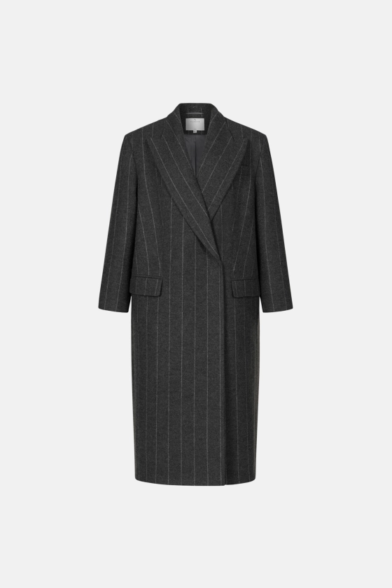 Жіноче пальто оверсайз прямого крою сіре у смужку зі 100% вовни virgin wool, максі 135 см, вид спереду — BÁZHANE