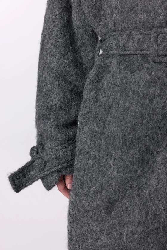 Maxi alpaca coat with lowered sleeves - photo 7