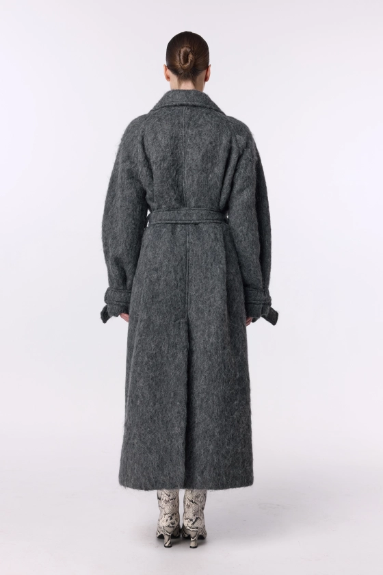 Maxi alpaca coat with lowered sleeves - photo 5