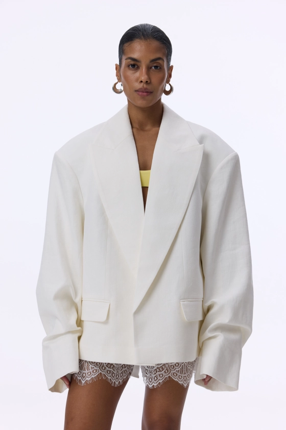 Oversized linen blazer with gathered details on the sleeves - photo 3