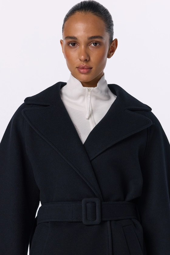 Maxi coat with dropped sleeves - photo 8